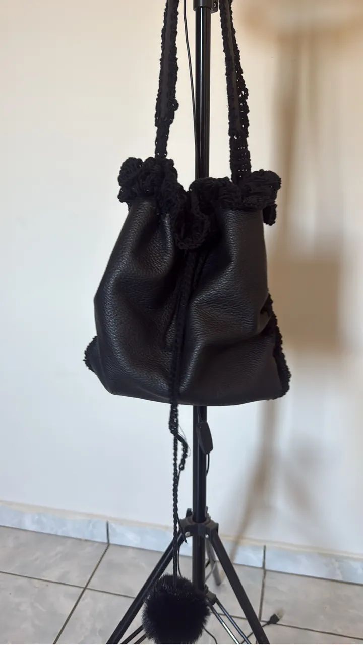 Bolsa de couro legítimo com crochê  - Foto 4