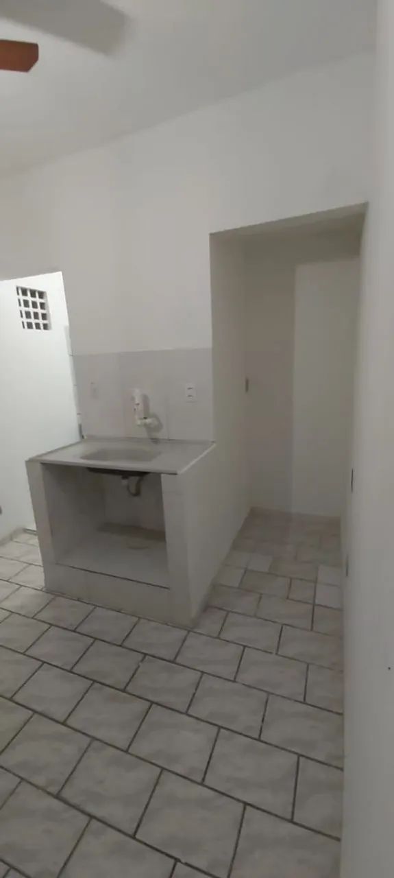 Aluga-se kitnet em laranjeiras 650,00 - Foto 3