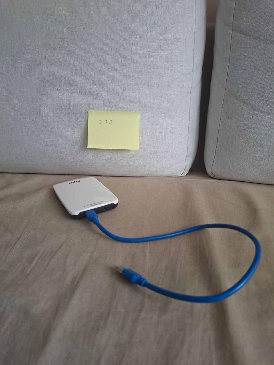 HD Externo 2TB com case e usb - Foto 2