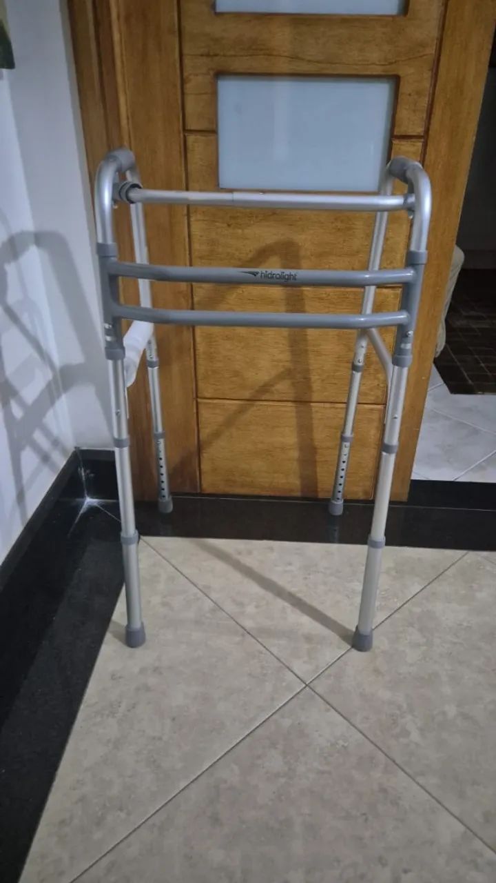 Andador em Alumínio - Foto 2