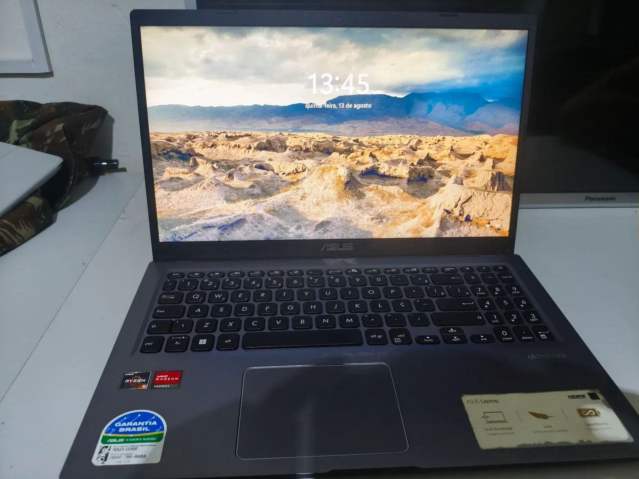 Notebook Asus VivoBook Ryzen 5, 16 G de RAM, SSD de 256 G e tela de 15,5 polegadas 