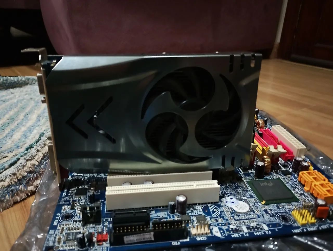 Placa de Vídeo GT 440 Funcionando - Precisa Trocar Ventoinha - Foto 2