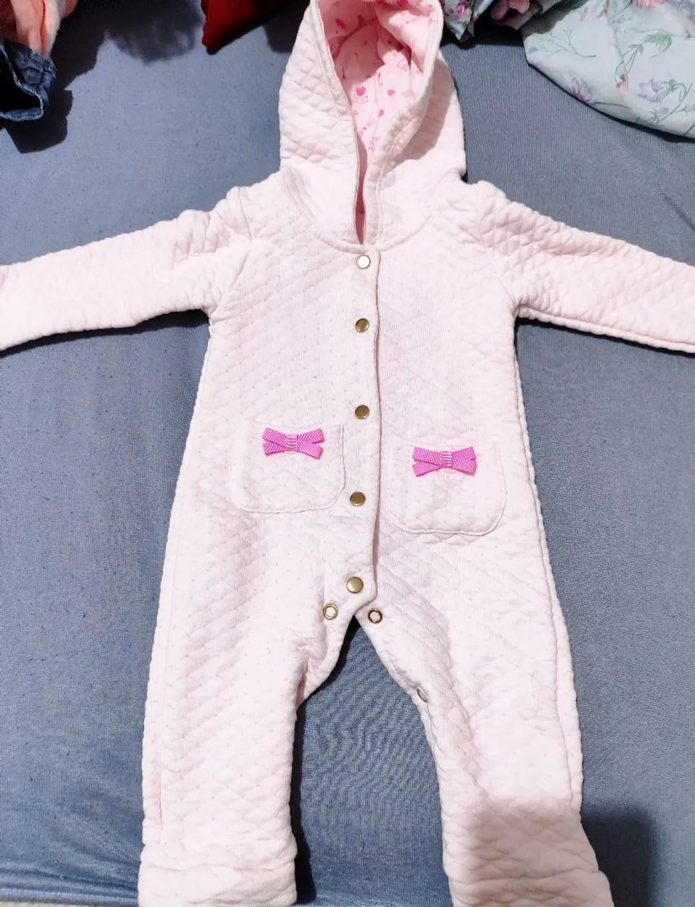 Macacão grosso dupla face bebê menina M 4 meses 