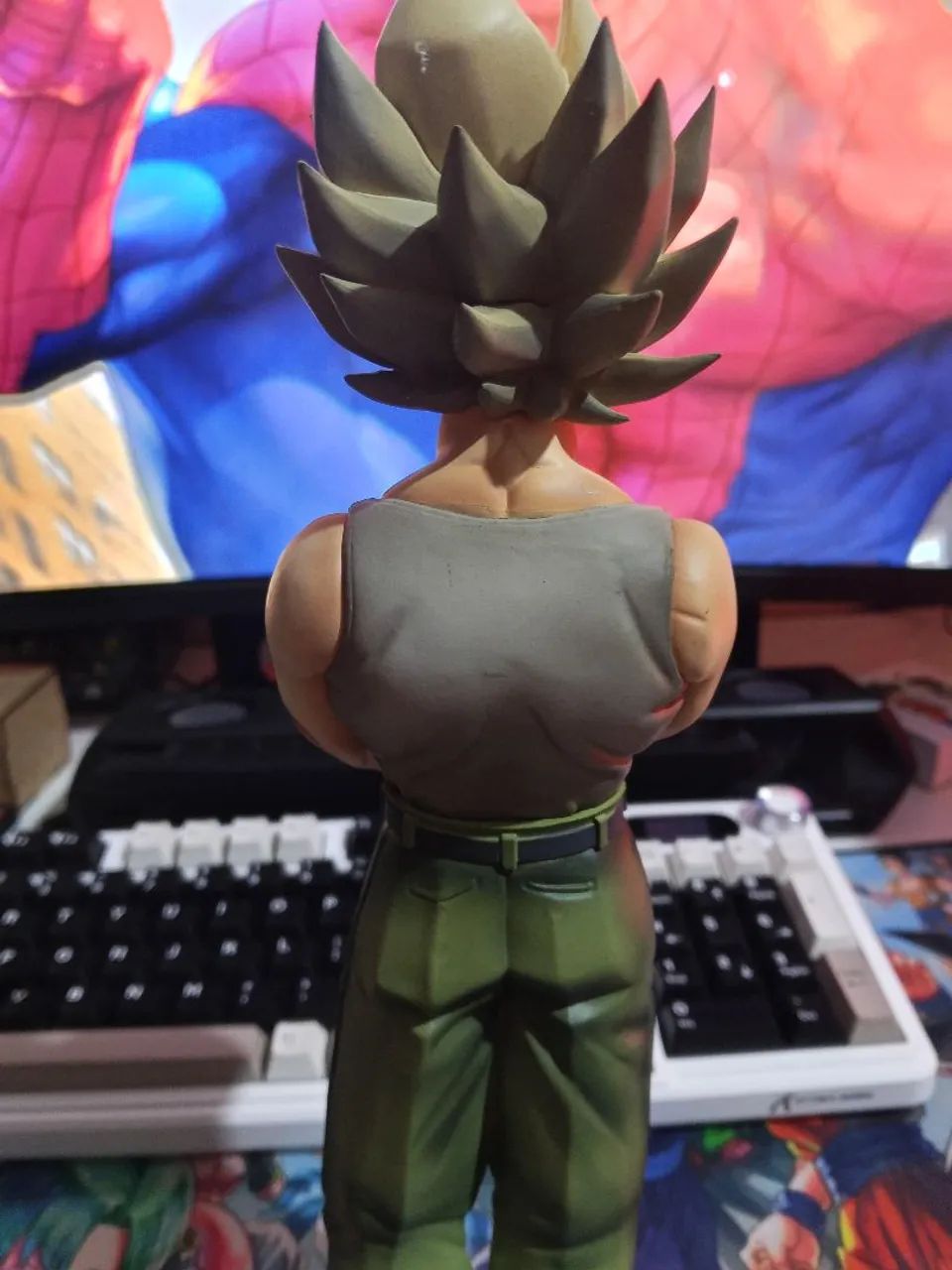 Action figure Goku SSJ (full power) - Foto 4