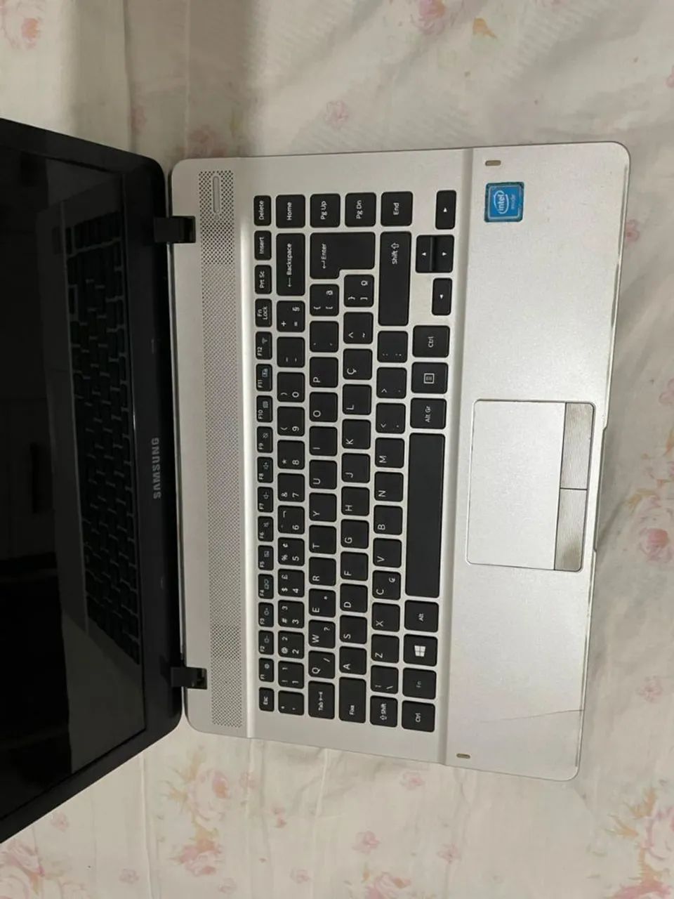 Vende-se Notebook para arrumar ou retirada de  peças  - Foto 4