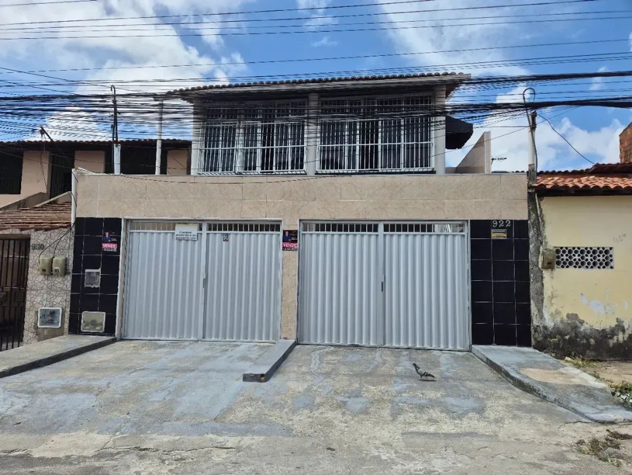 02 Casas em uma, Duplex no melhor da Serrinha com 248m² + 03 Suítes