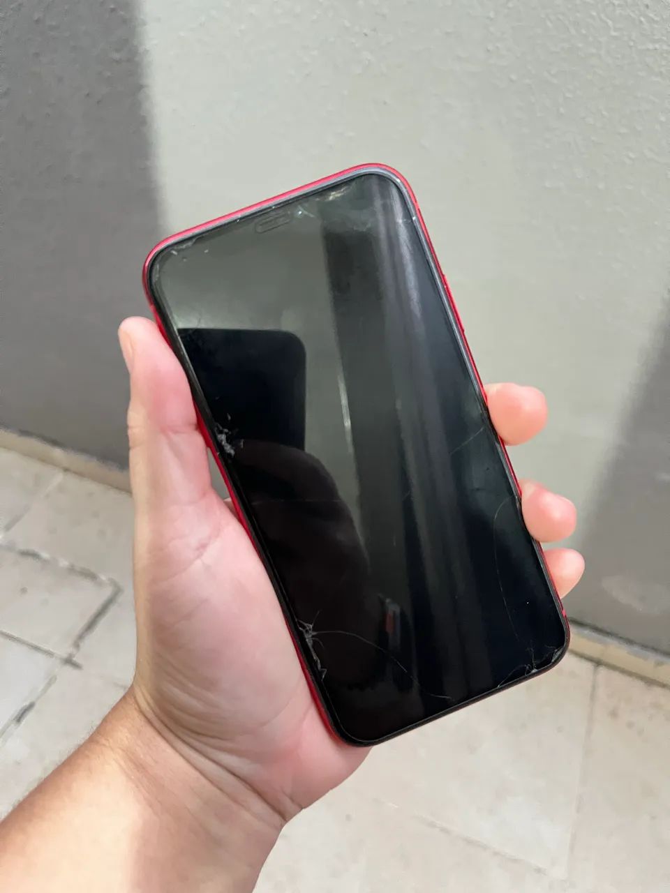 iPhone 11 6GB VERMELHO - Foto 2