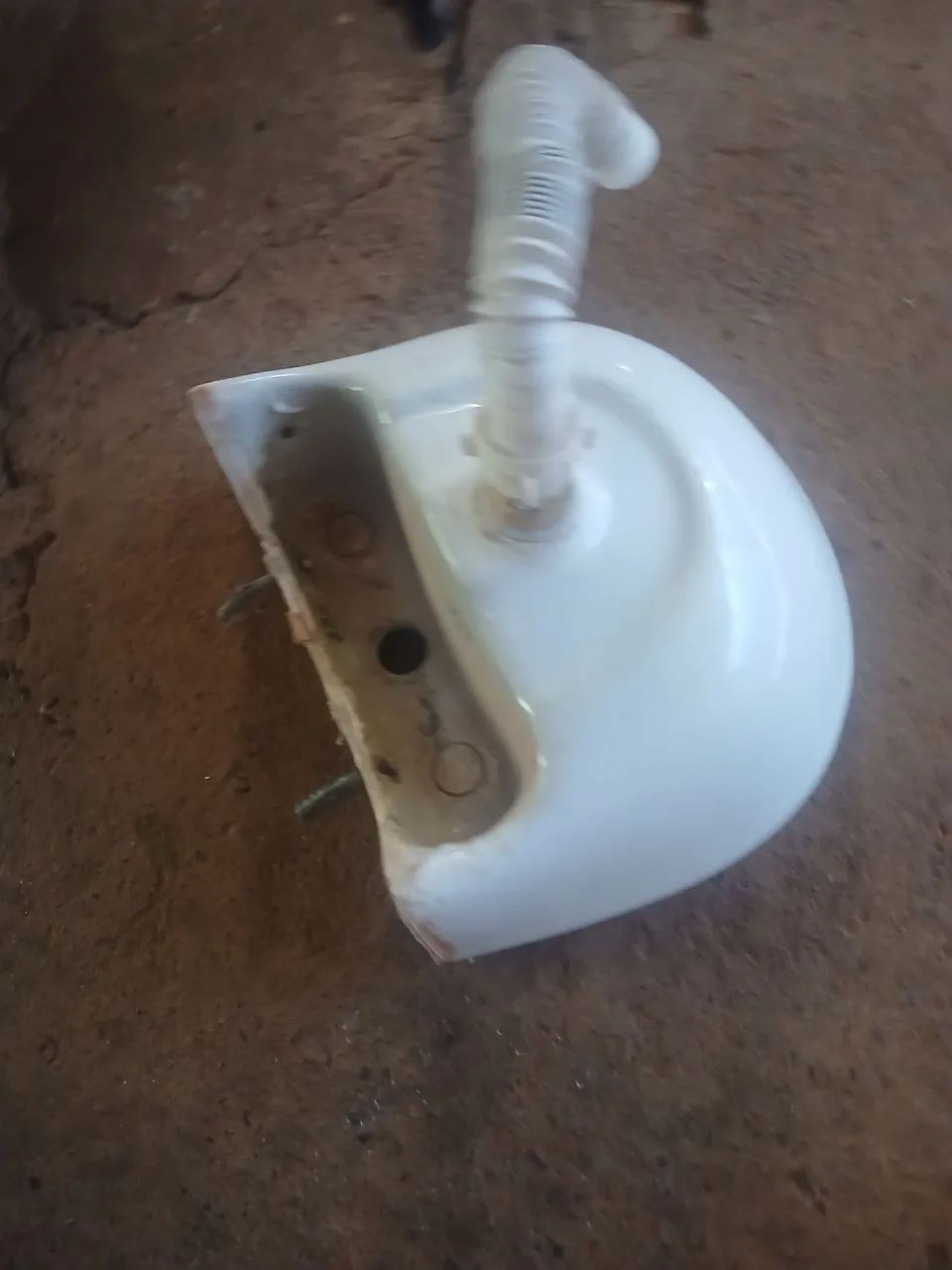 Vende se lavatório de banheiro 