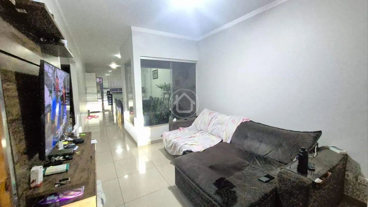 CASA COM 3 DORMITORIOS PISCINA E ENERGIA SOLAR - Foto 4