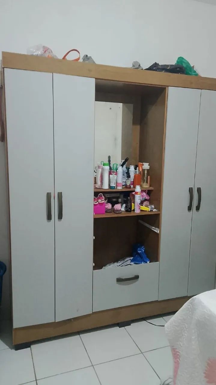 Guarda-roupa 