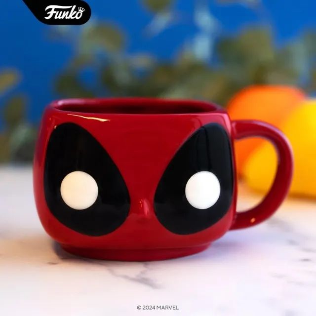 PoP! Mugs - Dead Pool Ceramic Mug (Caneca) - Foto 2