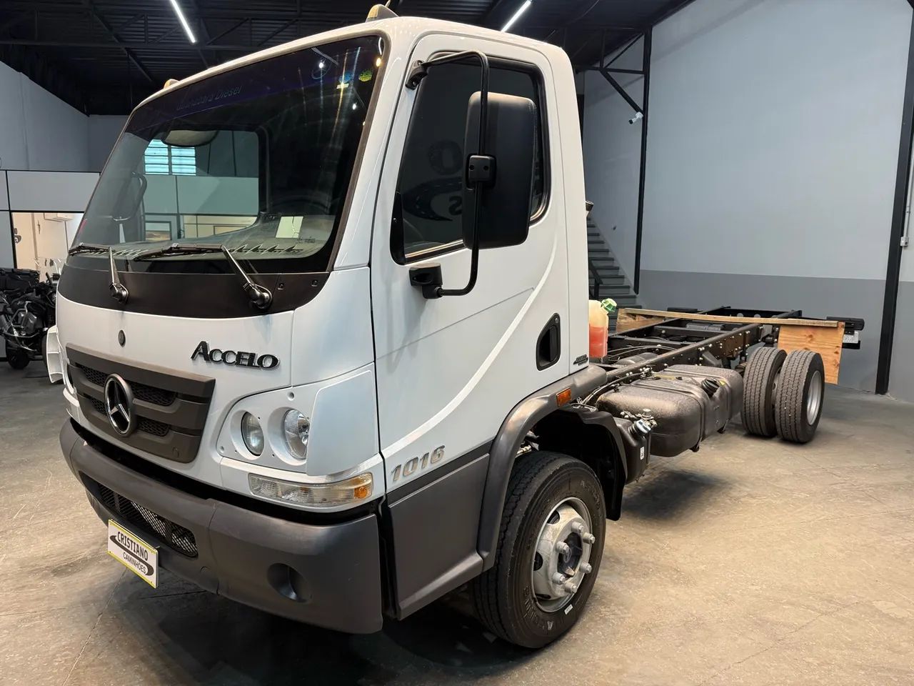 Mb 1016 Accelo apenas 21 mil km  - Foto 2