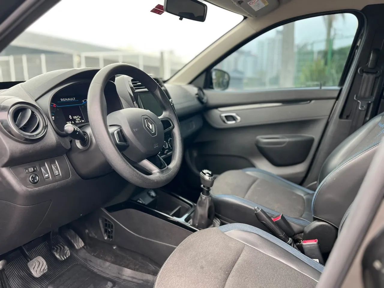 Renault Kwid 1.0 Intense 2023 - Foto 4