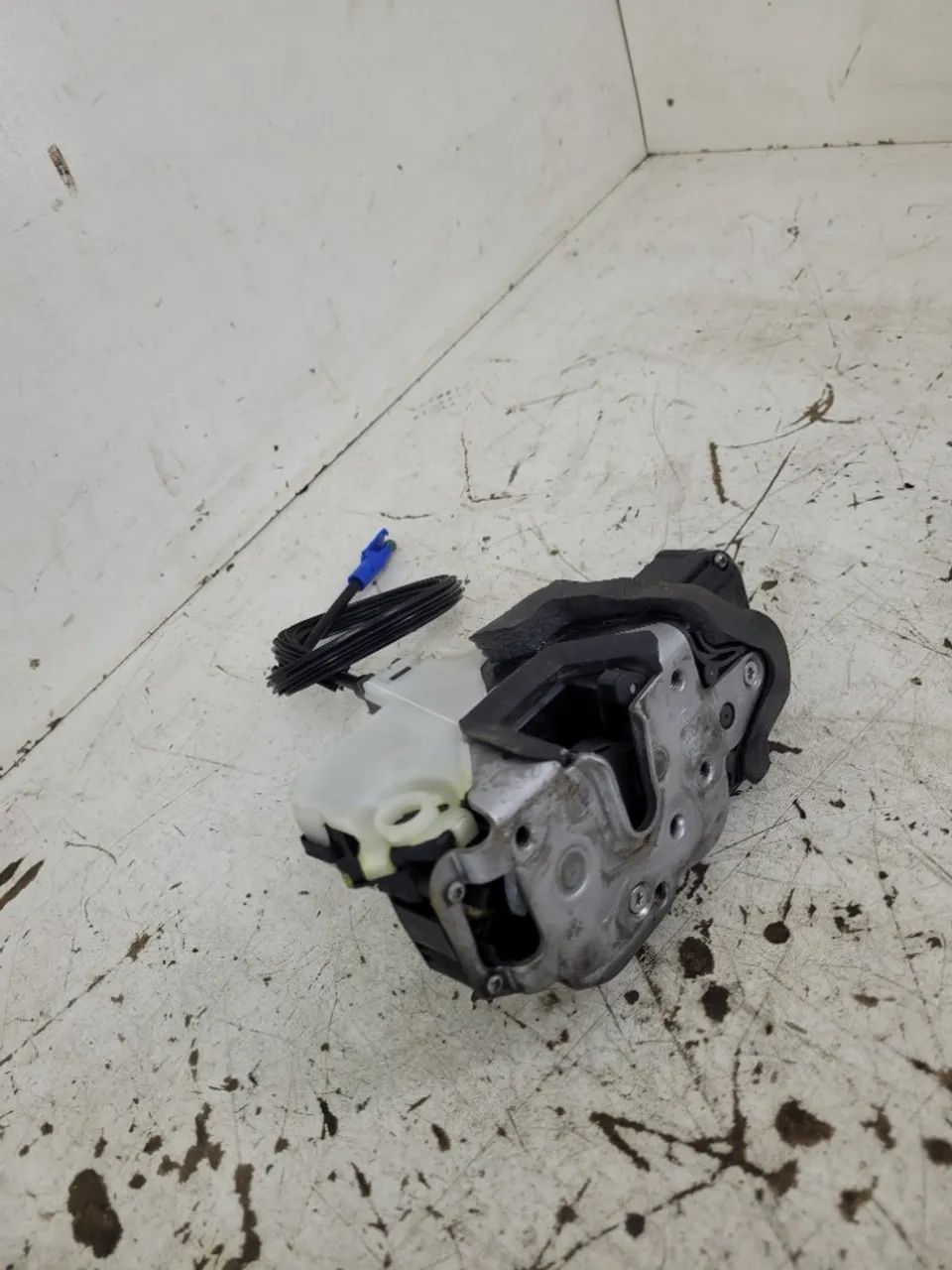 Fechadura Porta Dianteira Direita Chevrolet Cruze 2015 - Foto 5