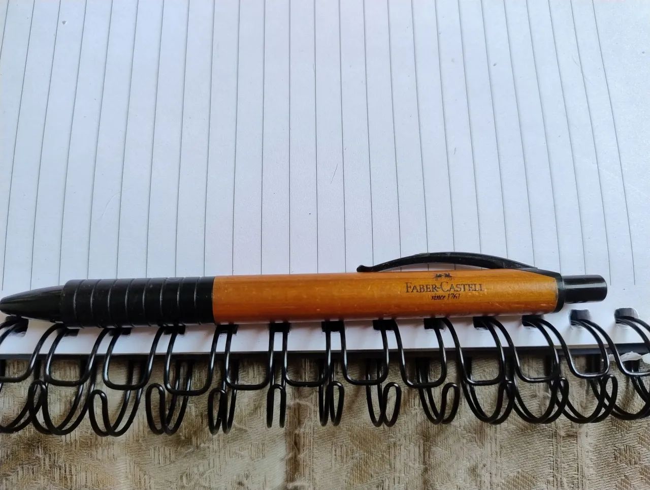 Lapiseira Faber Castell corpo em madeira  - Foto 2
