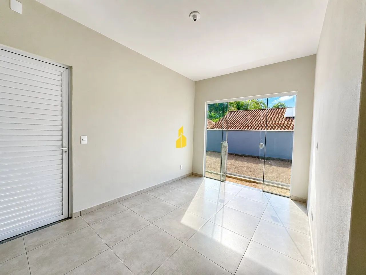 Casa á venda no Bairro Araponguinhas - Foto 2