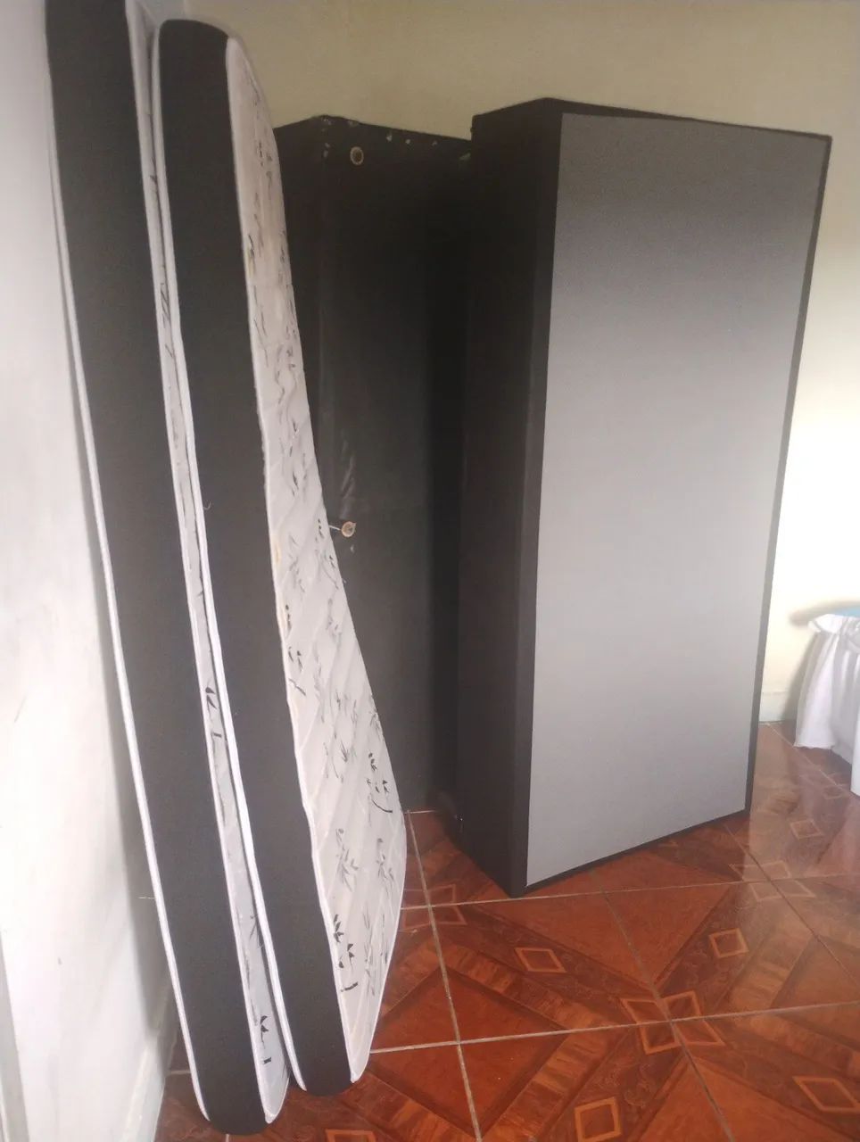 2 Cama box solteiro + colchão + cabeceira estofada  - Foto 2