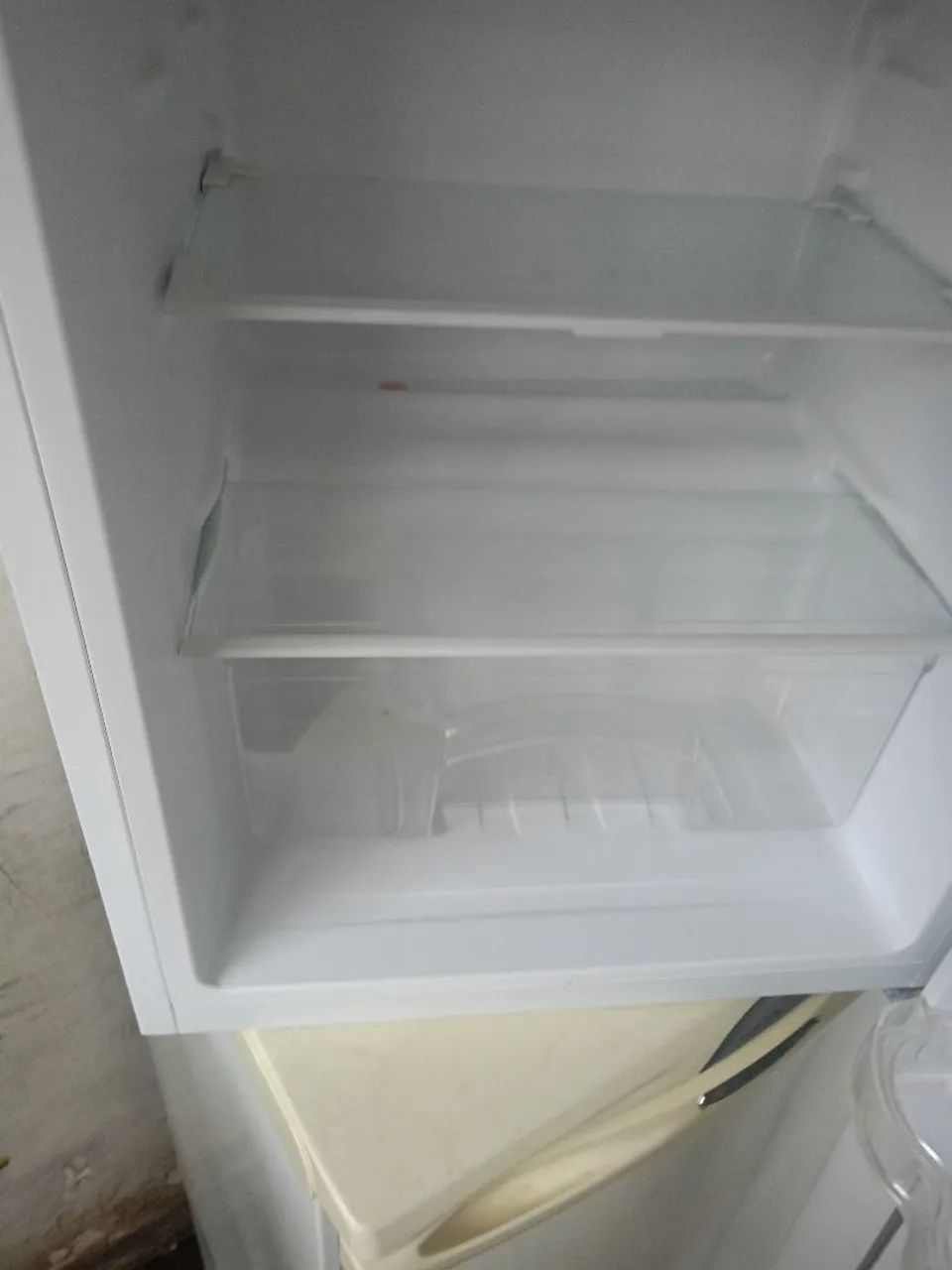 Frigobar Eletrolux 127v funcionando perfeitamente  - Foto 5