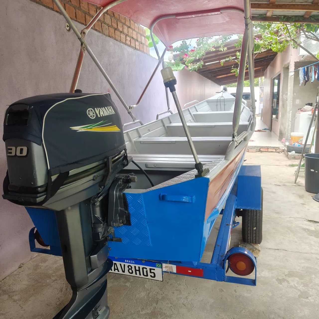 Barco com motor e carrocinha  - Foto 3