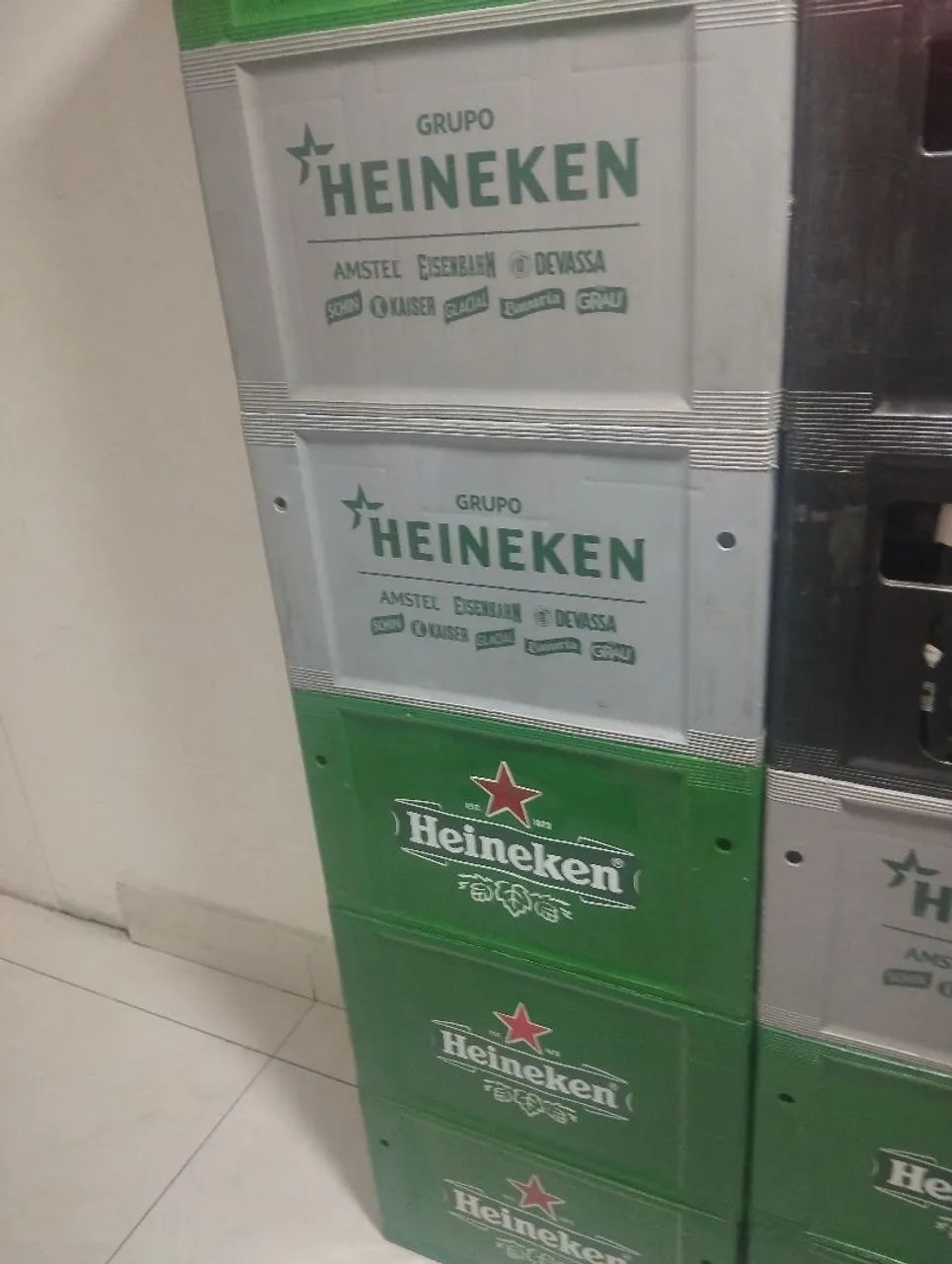 5 Engradados de cerveja Heineken com 120 garrafas  - Foto 2