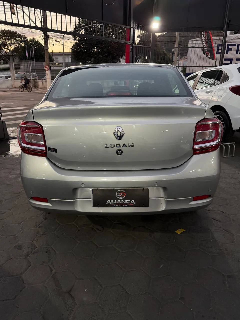 Renault Logan Dynamique Flex 1.6 16V 4P 2017 - Foto 5