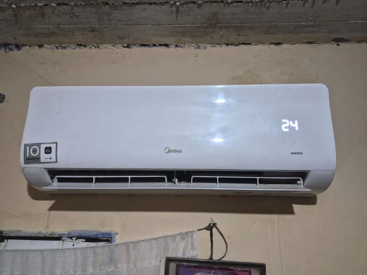 Ar Condicionado Split 12.000 BTUs Inverter Midea - Ótimo estado - Econômico