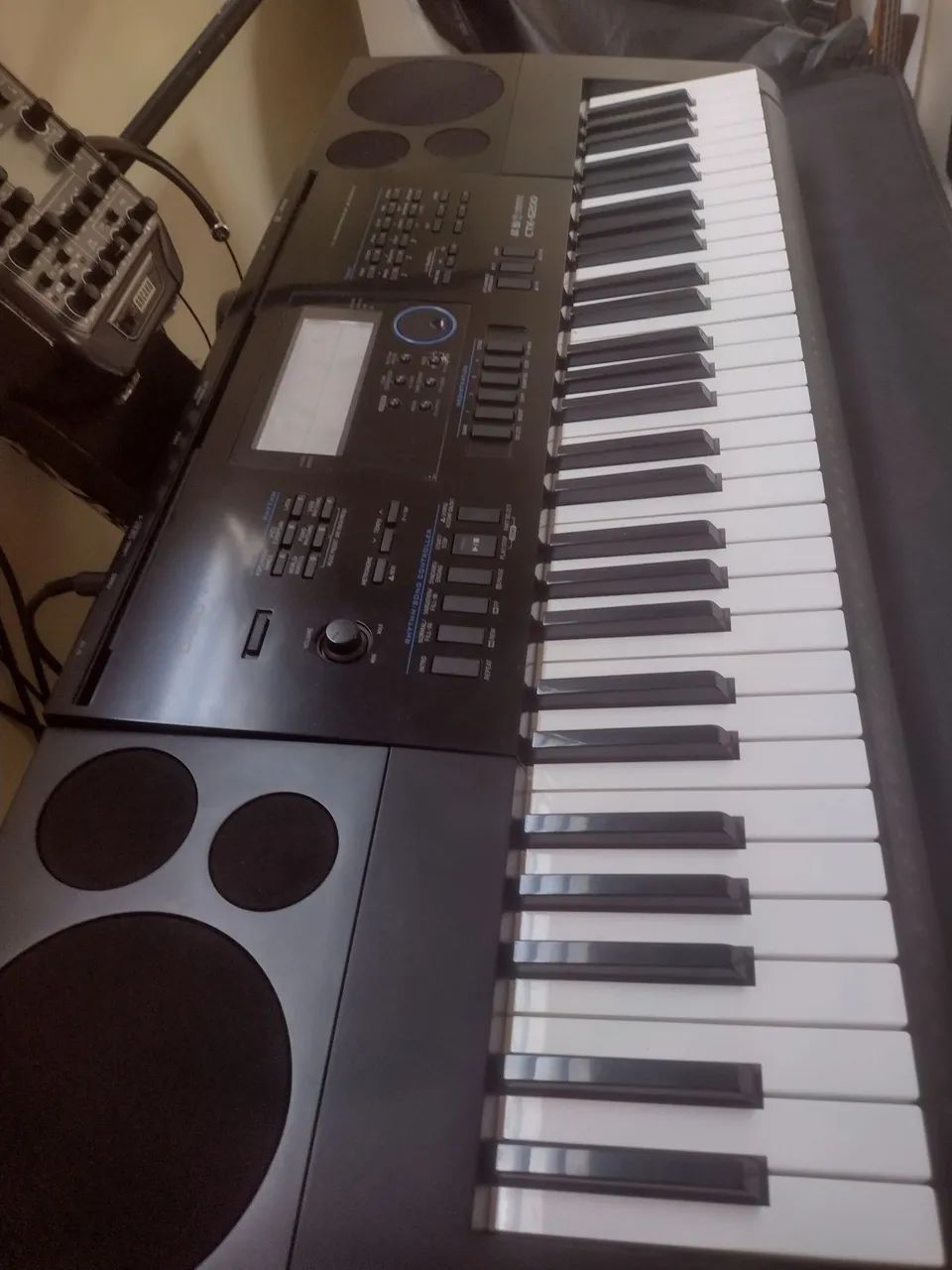Teclado Casio CTK 6200 - Programado com Ritmos atuais - Foto 3