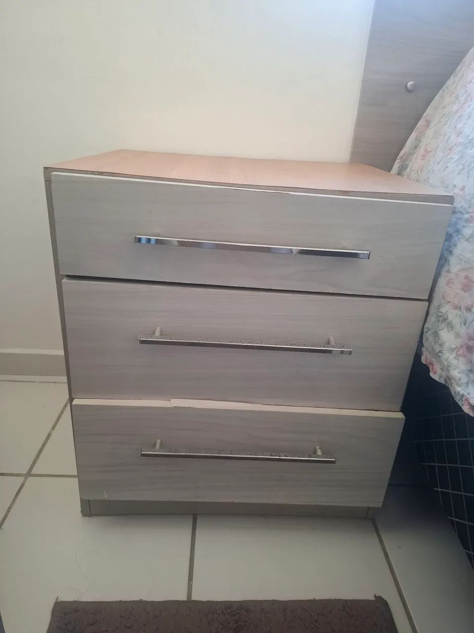 Criado mudo nude