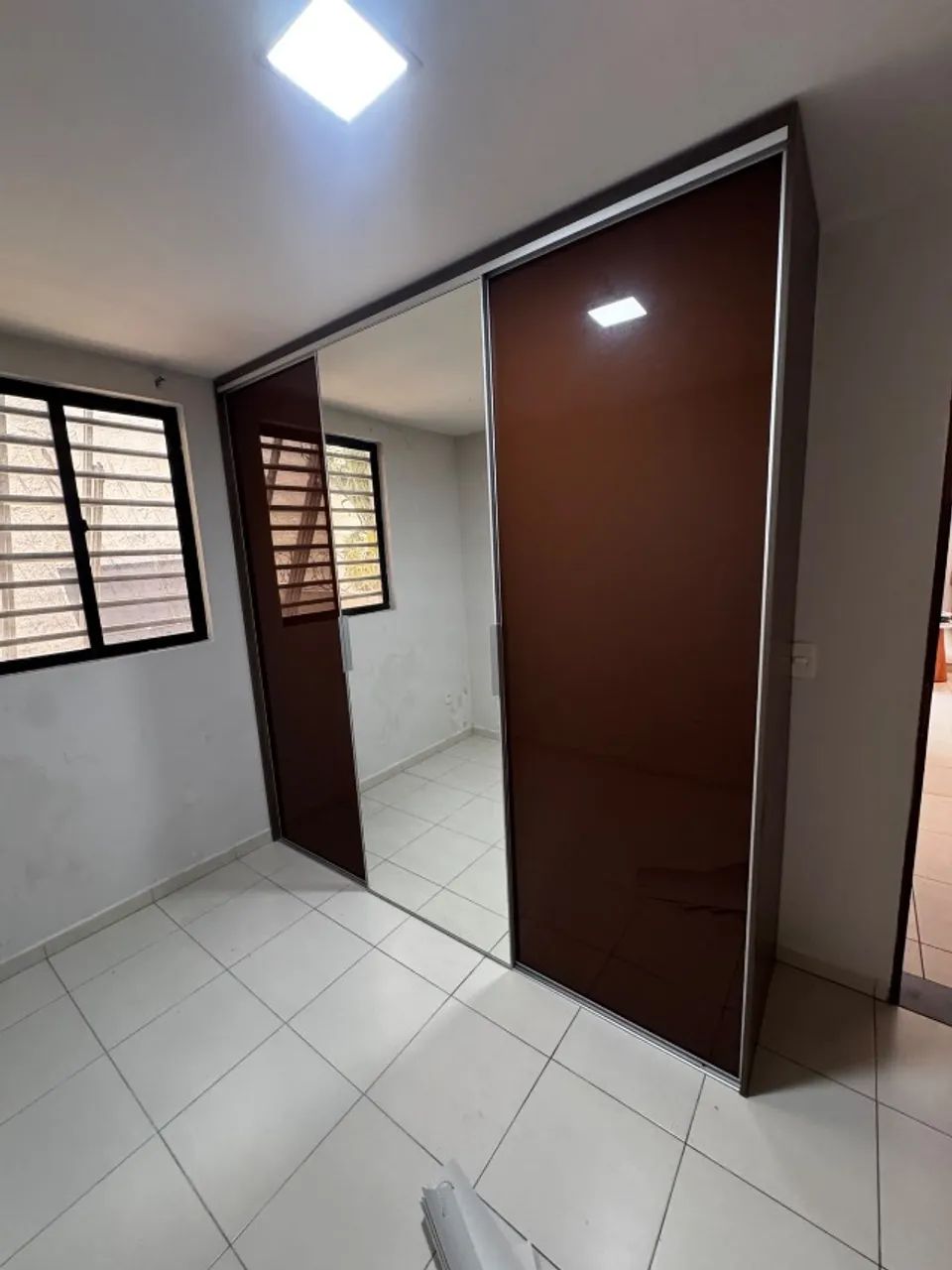 Guarda Roupa Planejado com Espelho