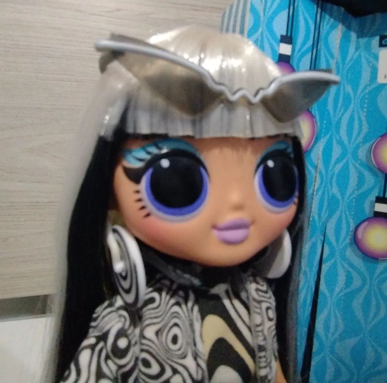boneca lol omg groovy babe - COMPLETA - Foto 3