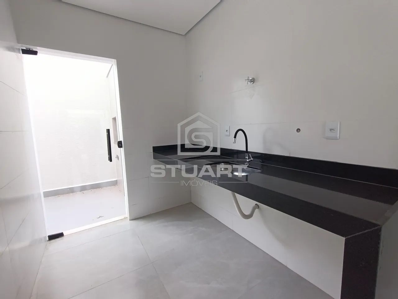 Casa com 2 suítes e 2 vagas no Planalto!! - Foto 4