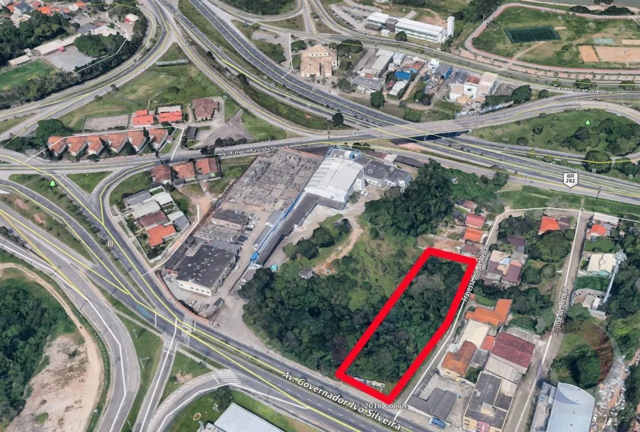 Terreno de 3105m² no bairro Capoeiras