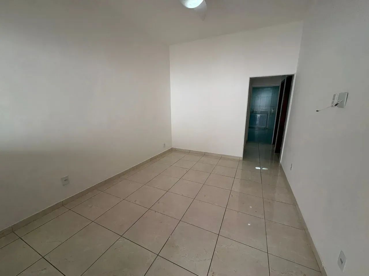 aluguel casa, 2 quartos, quintal, vila kosmos - Foto 2