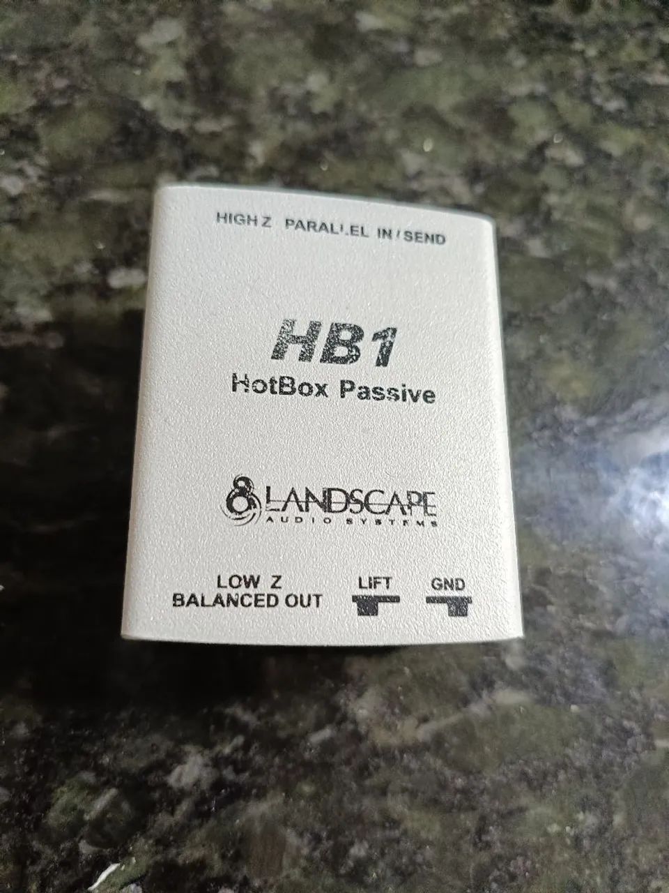 Direct Box Passivo, Landscape HB1 para Guitarra e Baixo com XLR e P10.