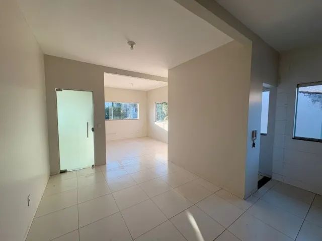 APARTAMENTO COM 3 QUARTOS, SENDO UMA SUÍTE NA 304 NORTE 5 KM DA JK - Foto 2