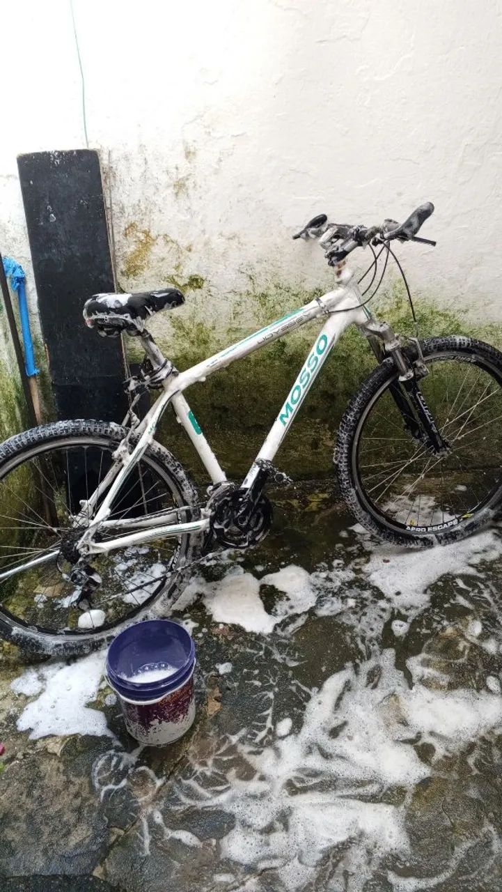 Bicicleta em alumínio Aro 26