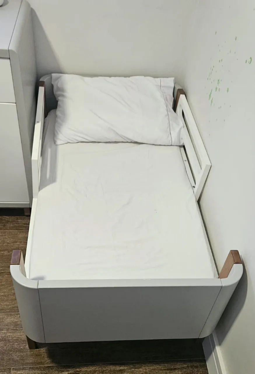 Kit quarto bebê cômoda e berço Evolutivo BO 3em 1 - Foto 3