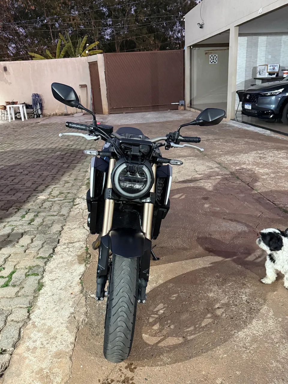 CB 650r 2021 - Foto 4