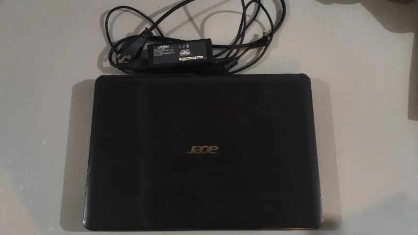 Acer Aspire E1-471-6413 - Para conserto ou retirada de peças