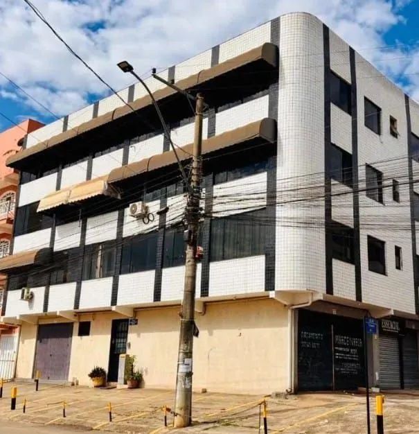 Vendo apto térreo na QE 40 com 60m2
