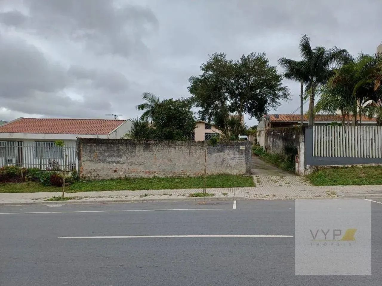 Terreno com casa pronto para construção - Foto 2
