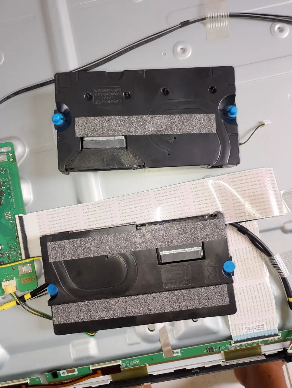 Smart Tv 75 polegadas Vendo pra concerto ou retirar peças  - Foto 4