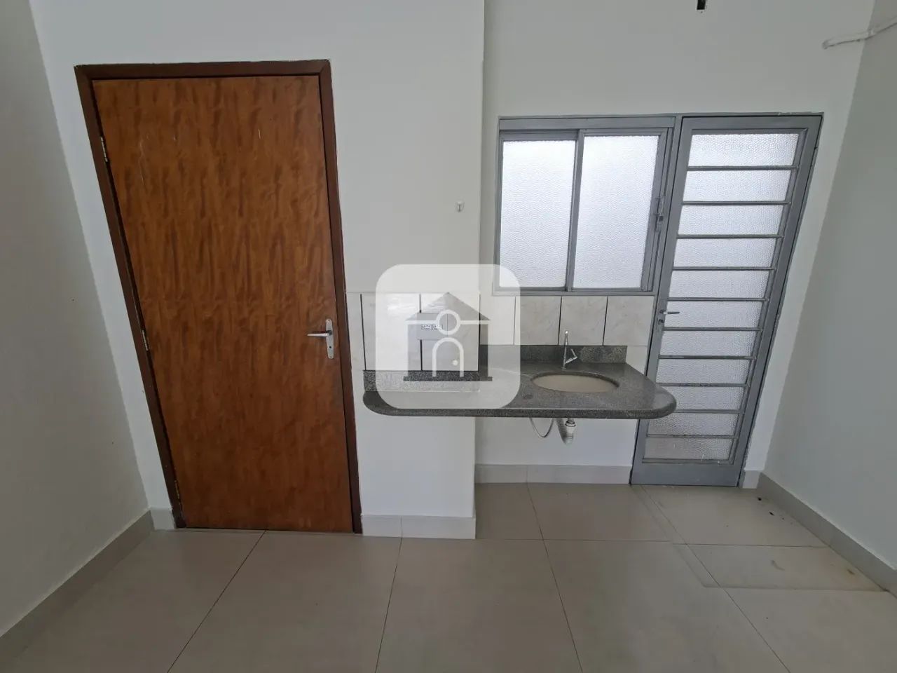 Loja comercial para locação no bairro Martins - Foto 3