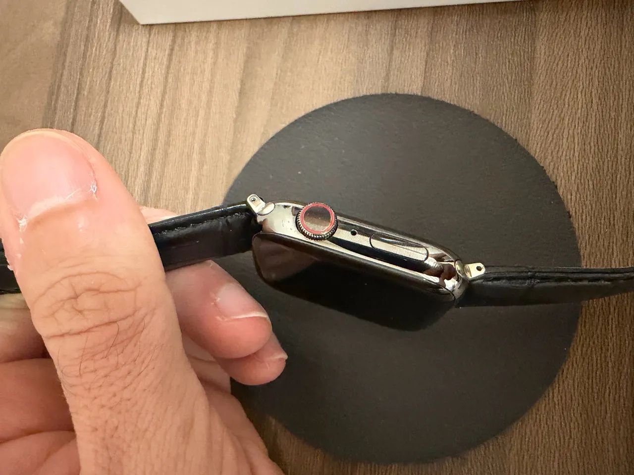 Apple Watch S9 Inoxidável Titanium 46mm - Função Celular - Foto 3