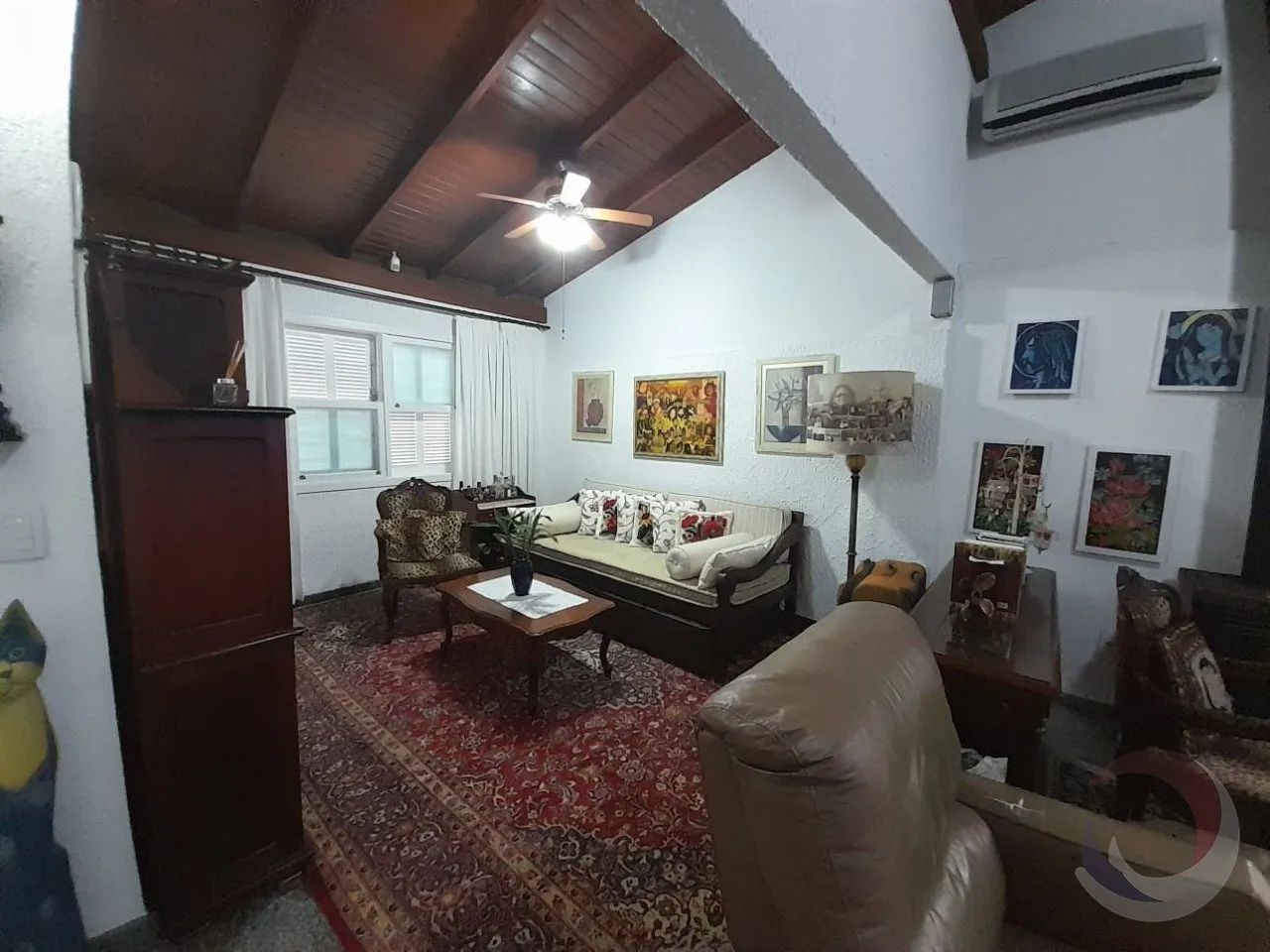 Casa com 5 quartos no bairro Pântano Do Sul
