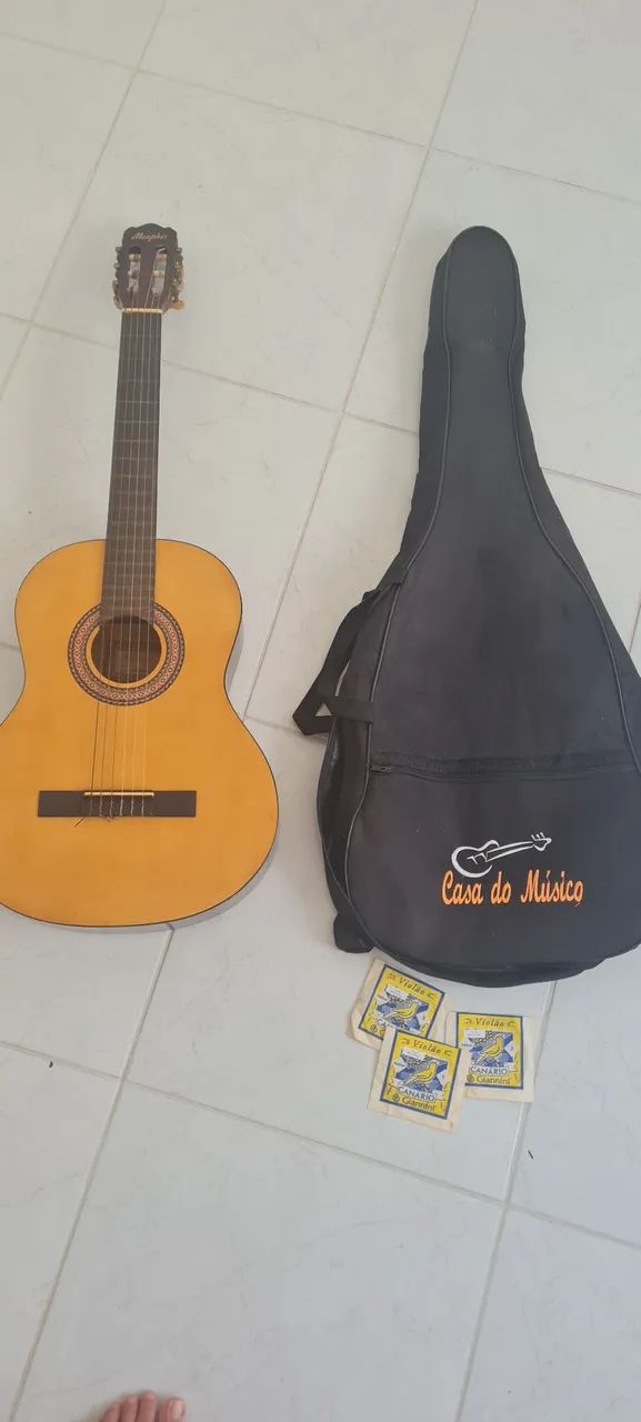 Violão usado