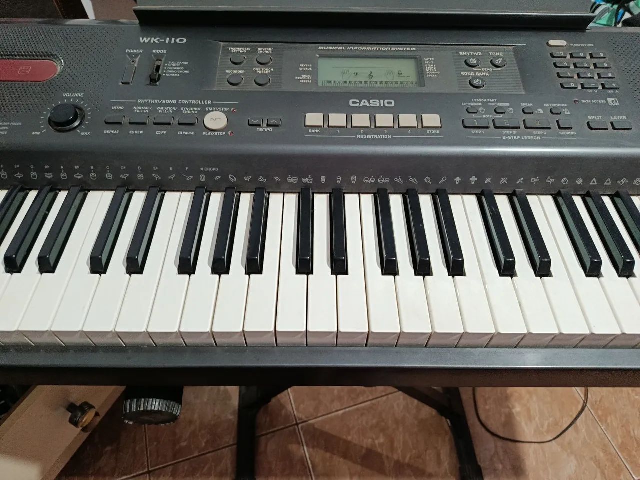 Teclado grande, 6 oitavas - Foto 2