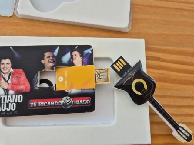 Kit Com 3 Pen Drives Personalizados. 2 Até 8gb. Com Case - Foto 4