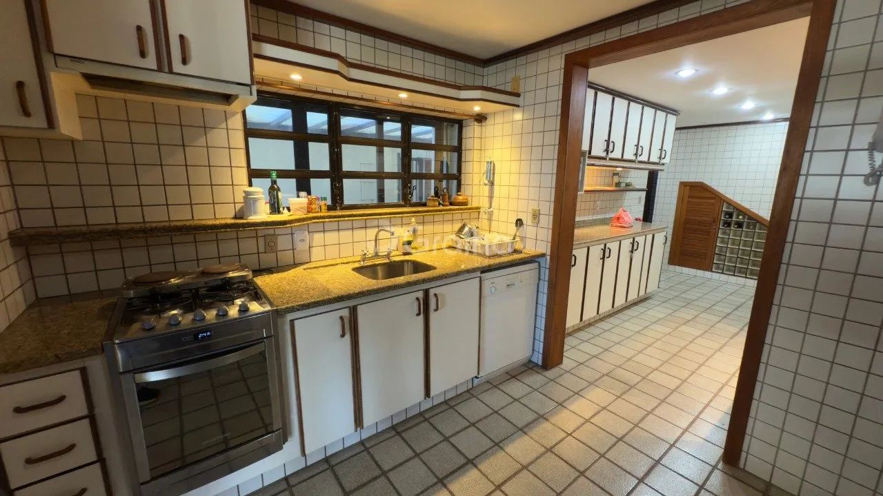 Casa de 800m² com 6 suítes no Morro das Pedras - Foto 5
