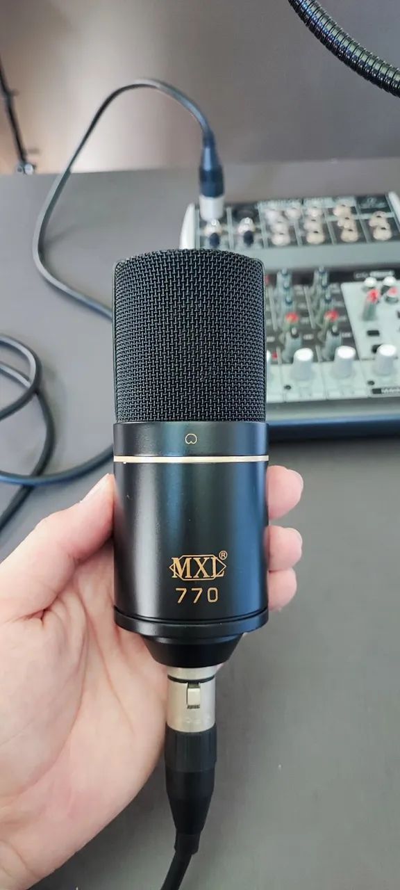 Kit Microfone MXL 770 + Mesa Behringer Q802USB + Braço articulado + Pop Filter - Foto 3